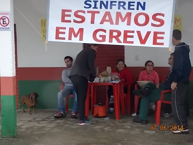 greve dos trabalhadores do Posto Mediterrâneo de Palhoça 